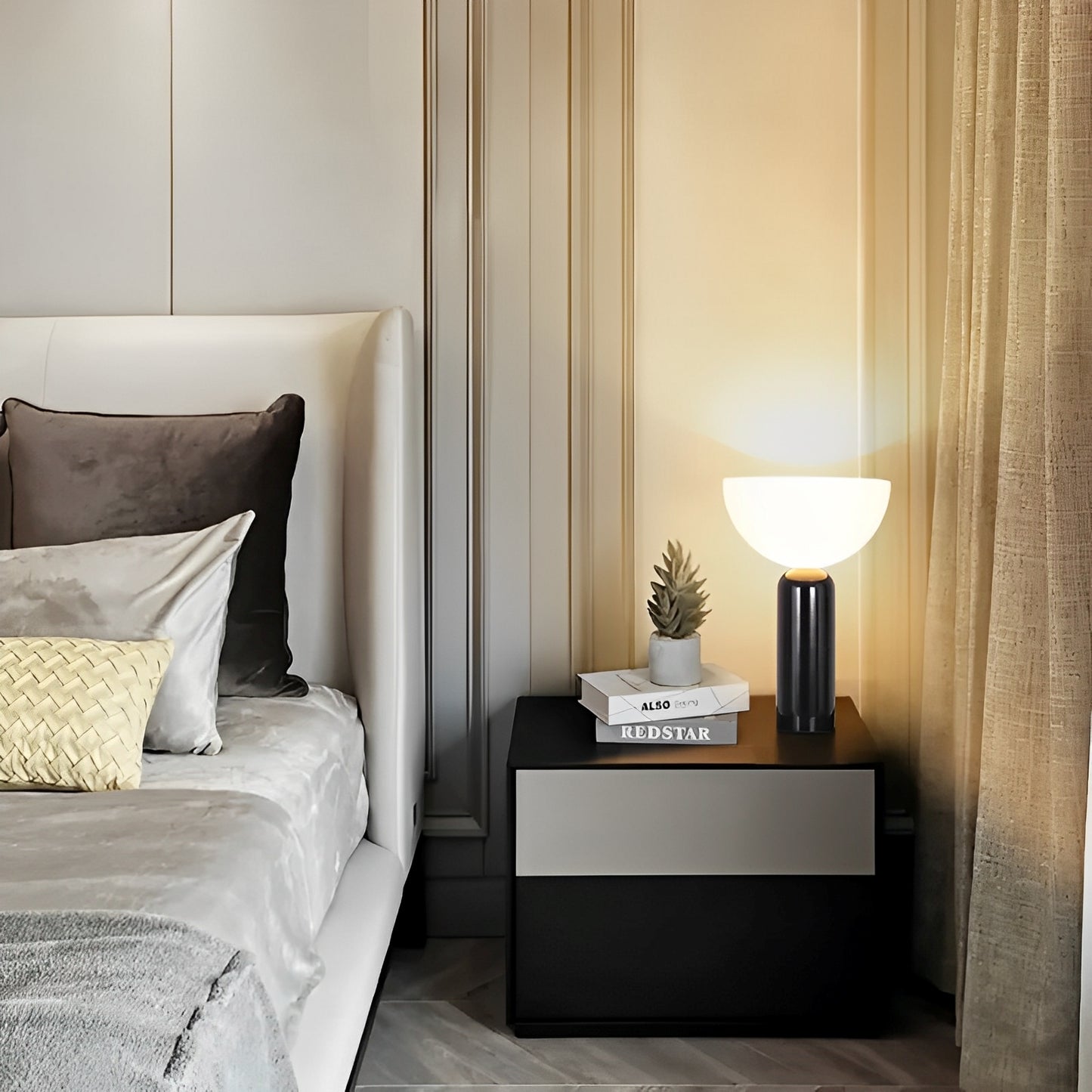 Raja – Edle Tischlampe mit Marmorfuß und elegantem Design