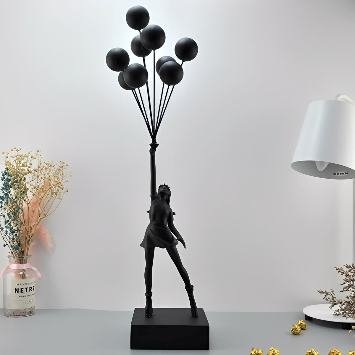 Alora – Minimalistische Bubble Girl-Wohndekoration