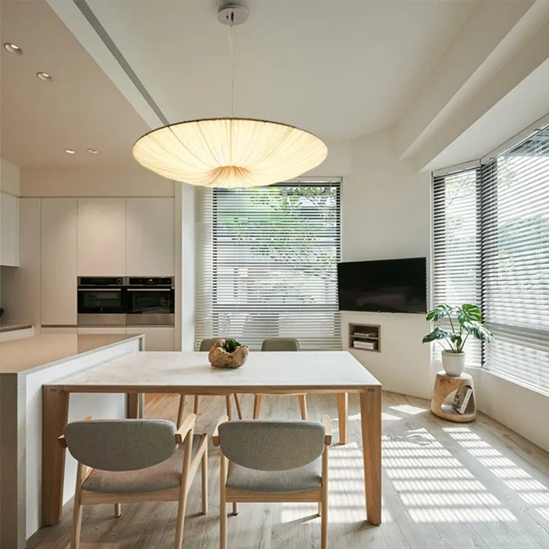 Aiko – Japanischer Stoff-Kronleuchter in Beige