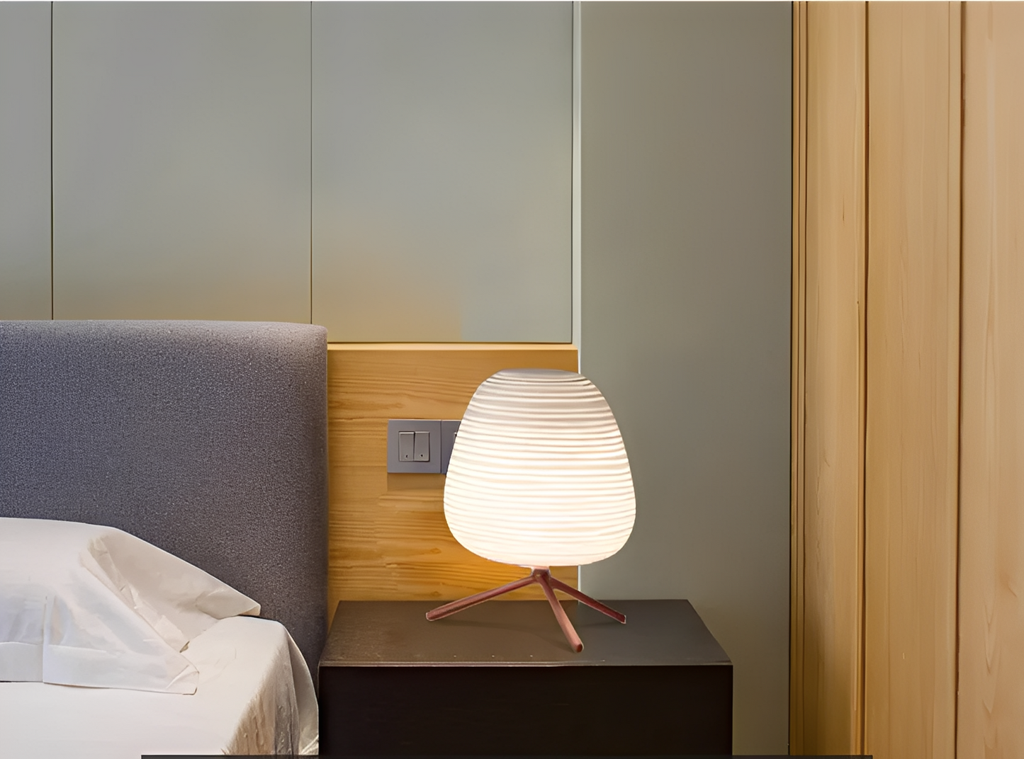 Leona – Moderne Glas Nachttischlampe