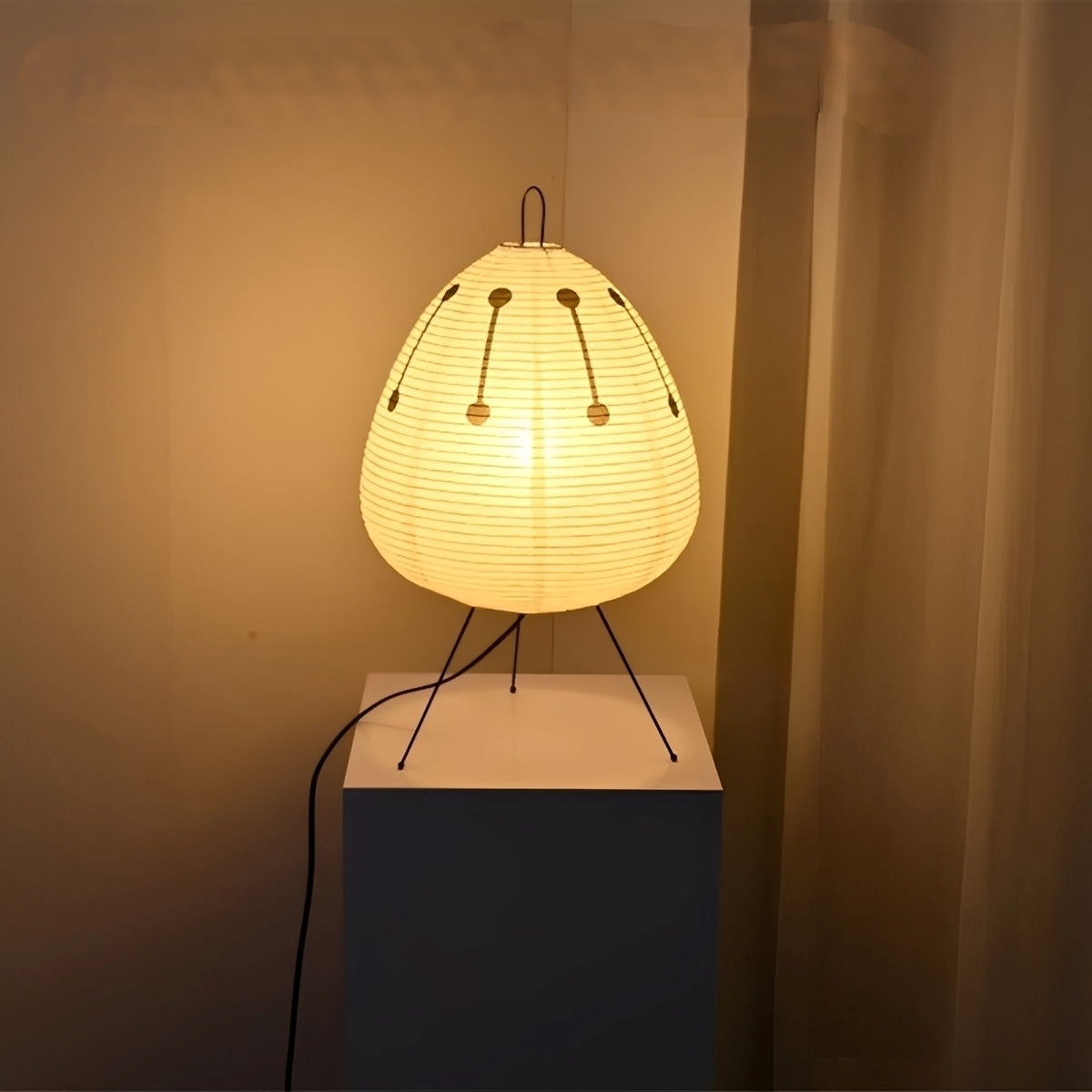 Aika – Japanische Reispapier Tischlampe