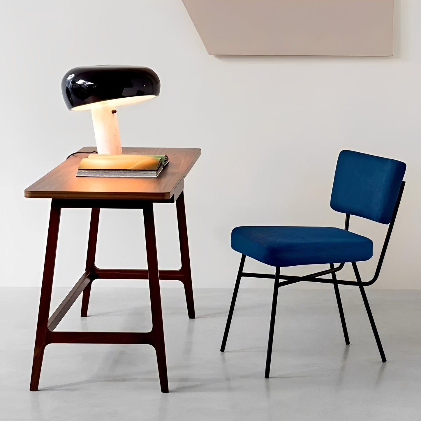 Elena – Postmoderne Marmor Pilzlampe