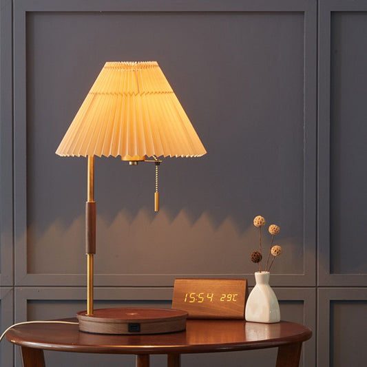 Isabella – Elegante Florentine Stoff Tischlampe