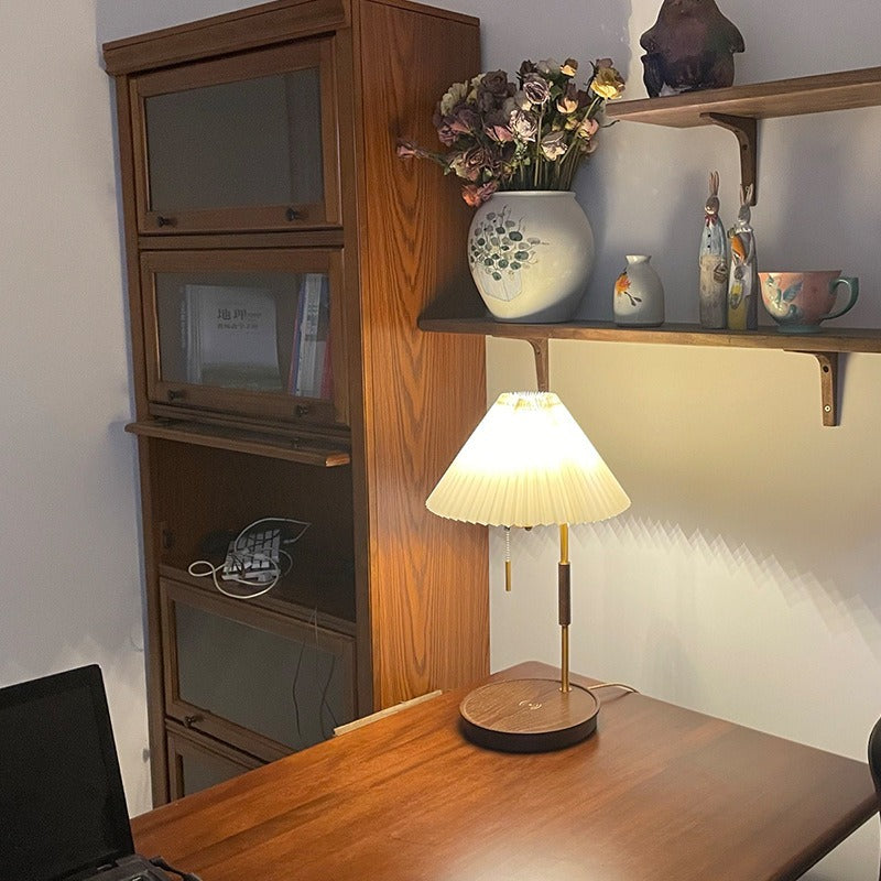 Isabella – Elegante Florentine Stoff Tischlampe