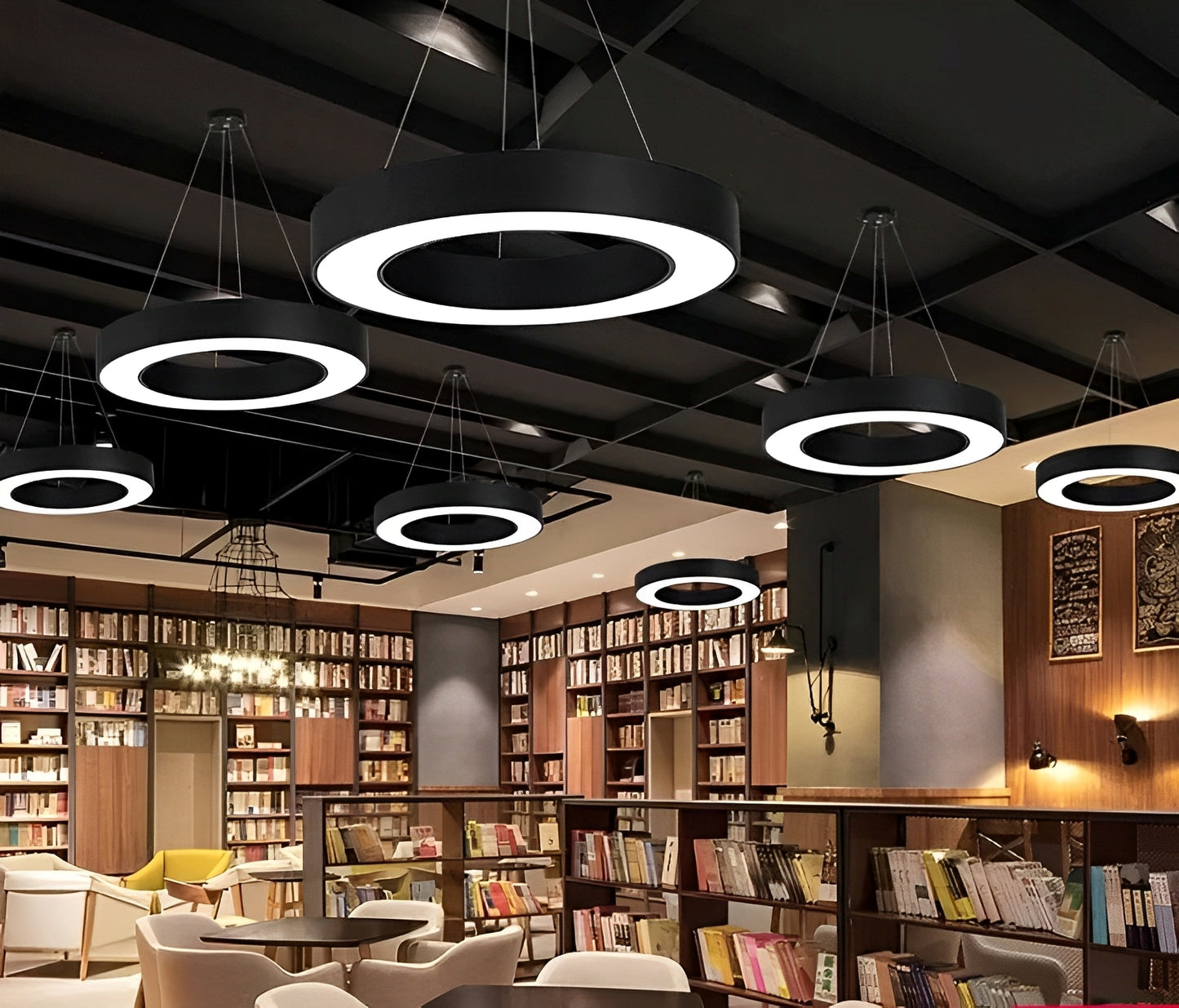 Orbis – Minimalistische LED-Ring-Pendelleuchte in Schwarz
