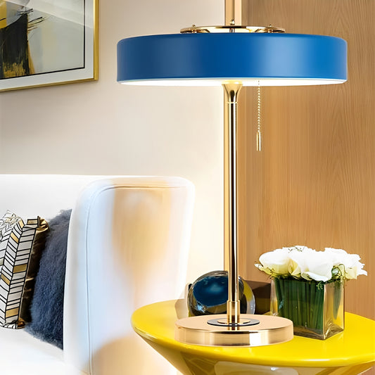 Isla – Moderne Nachttischlampe