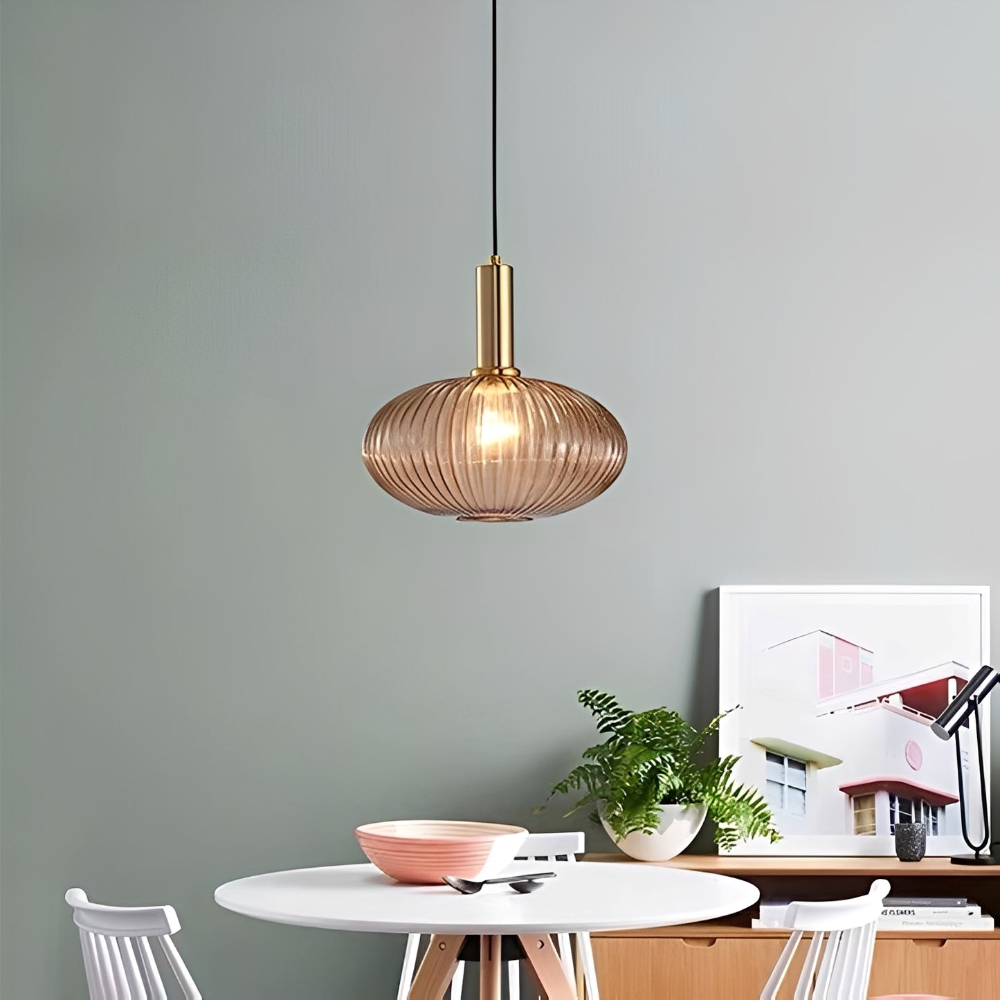 Noah – Moderne Pendelleuchte aus Glas im Retro-Luxus-Stil
