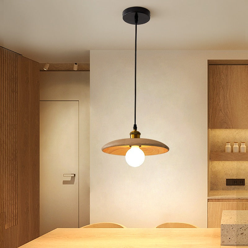 Elha – Tischlampe aus Massivholz und Eisen