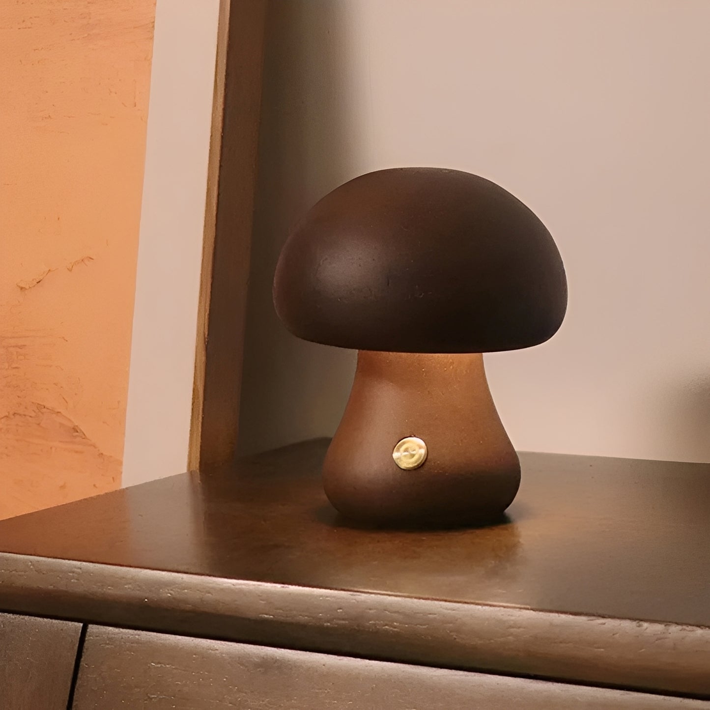 Toshi – Niedliche Holz-Pilz-LED-Nachtlampe
