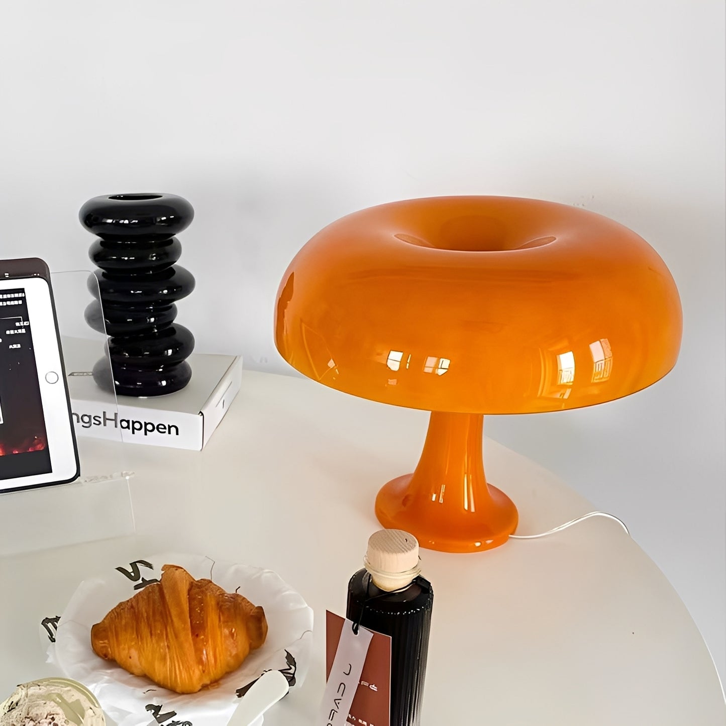 Myla – Retro-Pilzlampe im Nordic Design