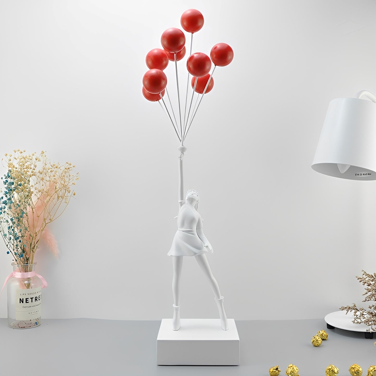Alora – Minimalistische Bubble Girl-Wohndekoration