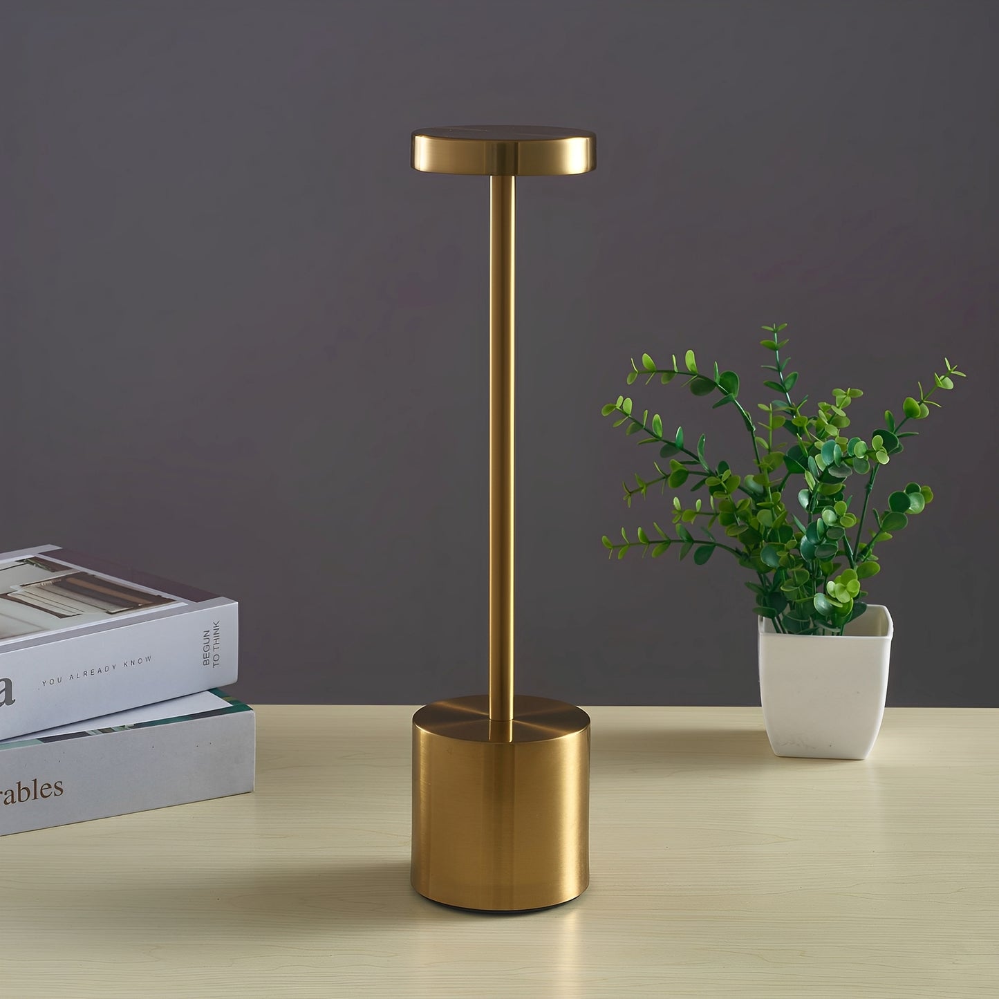 Velumo – LED-Tischlampe im Retro-Stil mit kabelloser Ladestation
