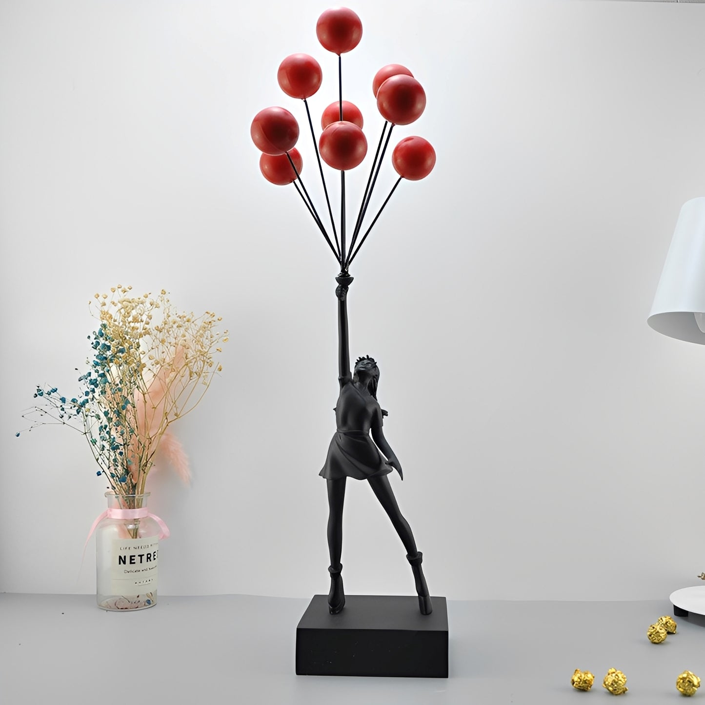 Alora – Minimalistische Bubble Girl-Wohndekoration