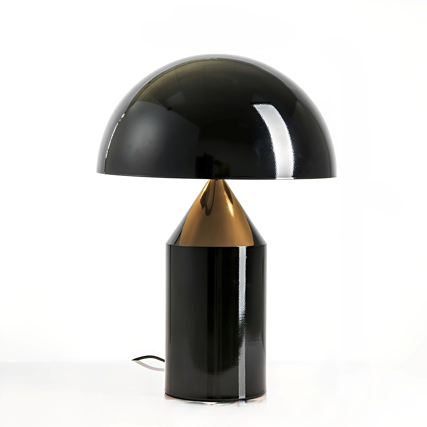 Keiko – Elegante Metall-Tischlampe in Pilzform