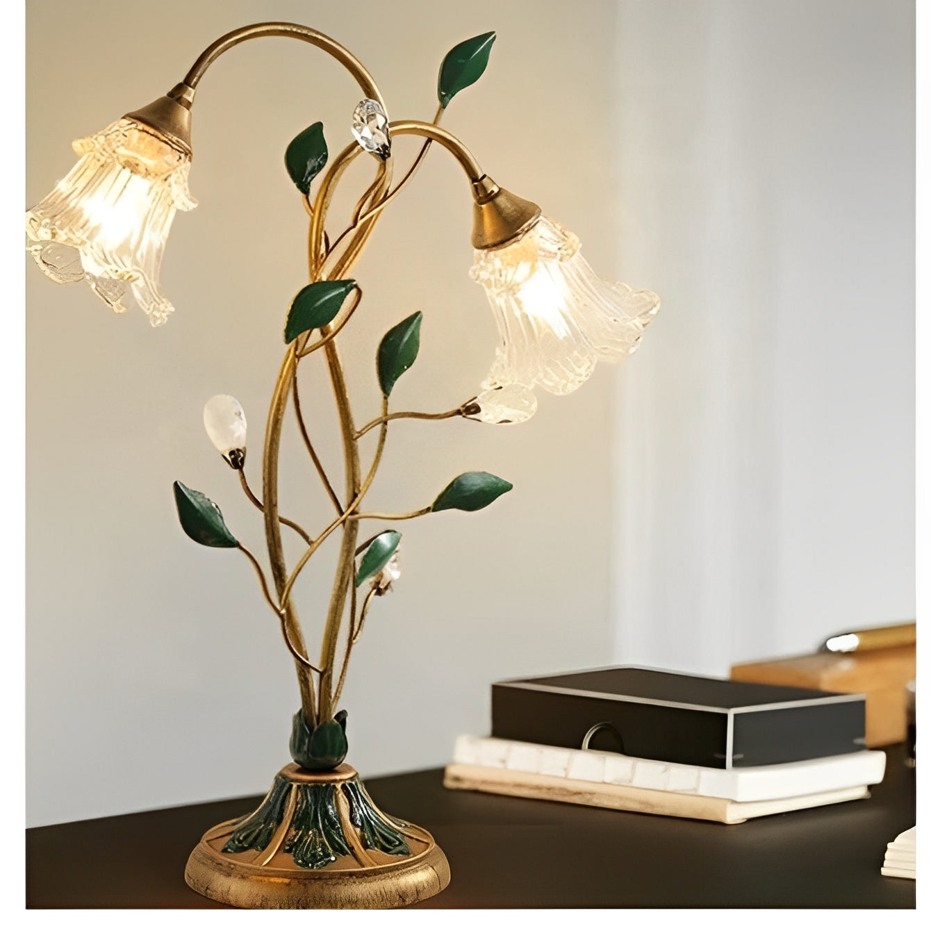 Ella – Französische Blumentischlampe