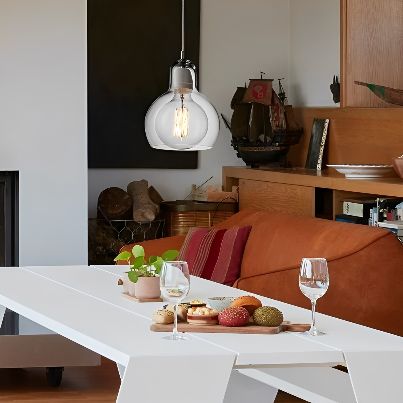 Nora – Minimalistische Glas-Hängelampe