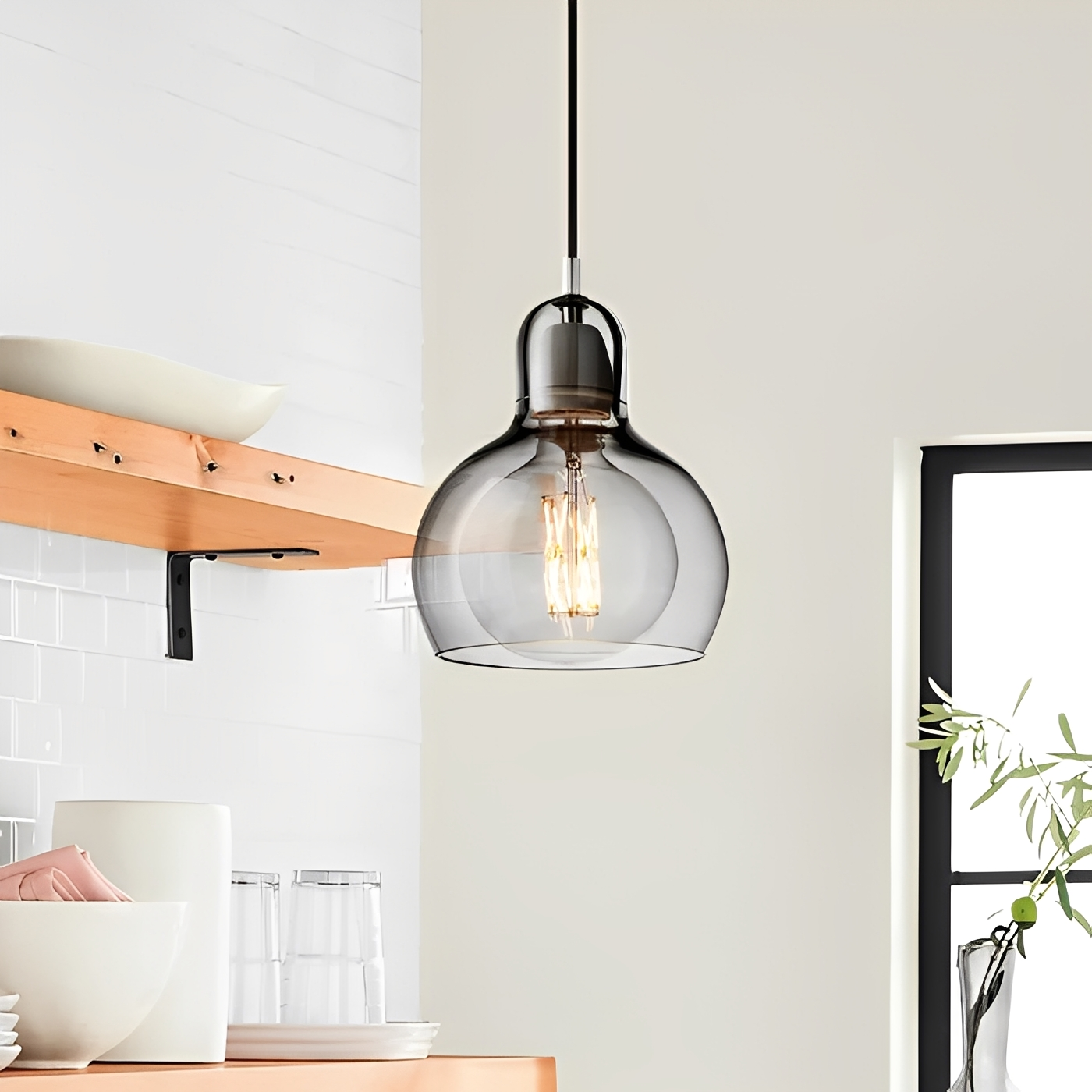 Nora – Minimalistische Glas-Hängelampe