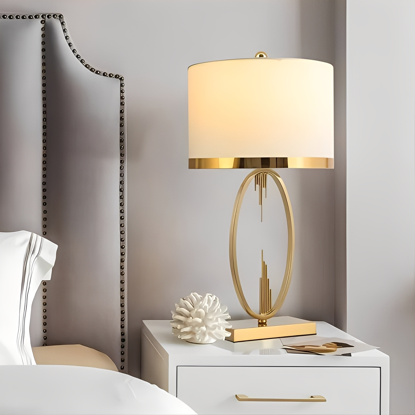 Miles – Luxus Tischlampe im Postmodernen Stil