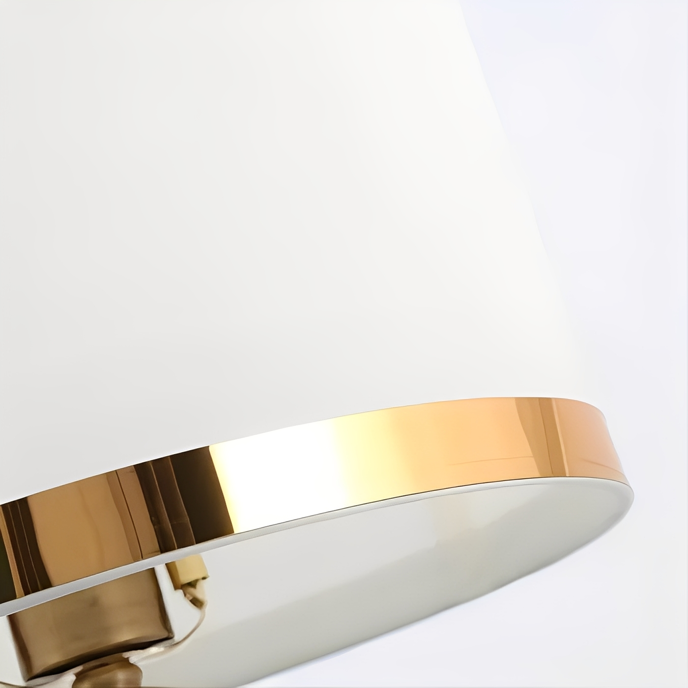 Miles – Luxus Tischlampe im Postmodernen Stil