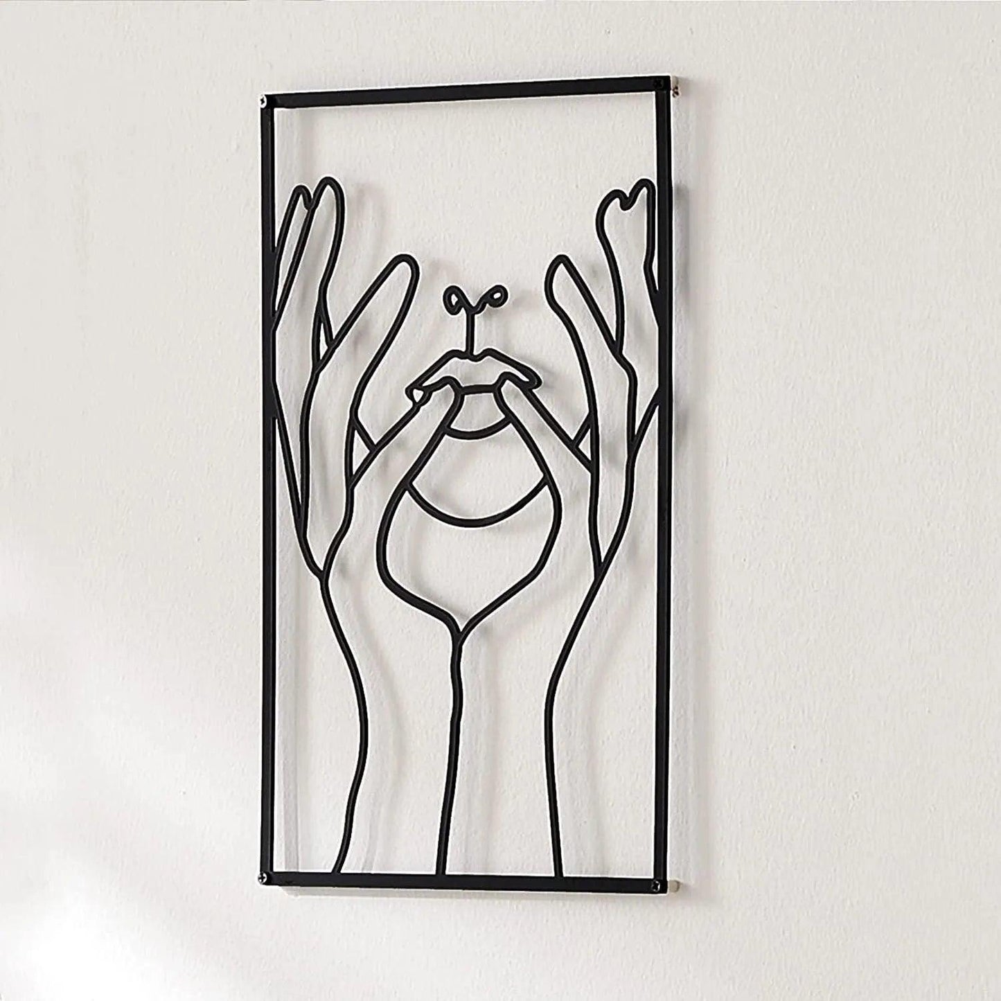 Vero - Moderne Wanddeko Gesicht in Hand aus Eisen