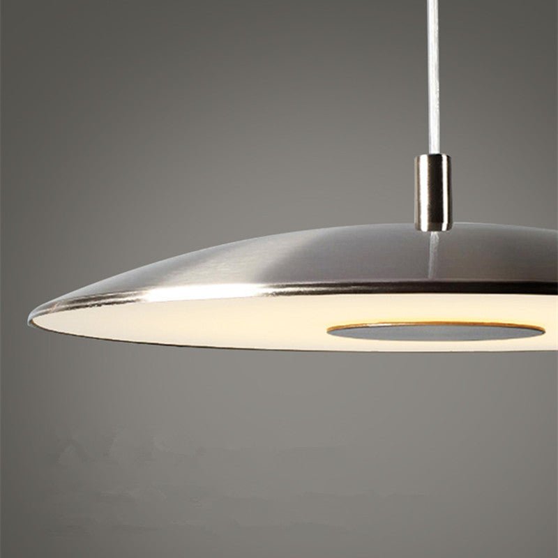Inari – Minimalistische Bauhaus-Deckenlampe