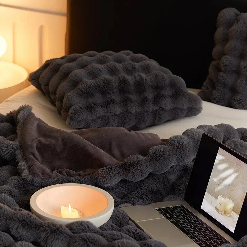 Miyu – Modernes Sofakissen im Nordic-Stil