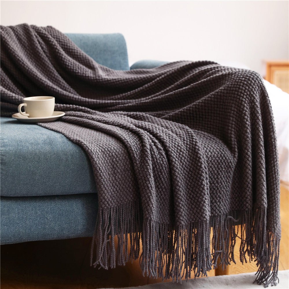 NordWeave – Grobgestrickte Hygge-Decke für gemütliche Abende