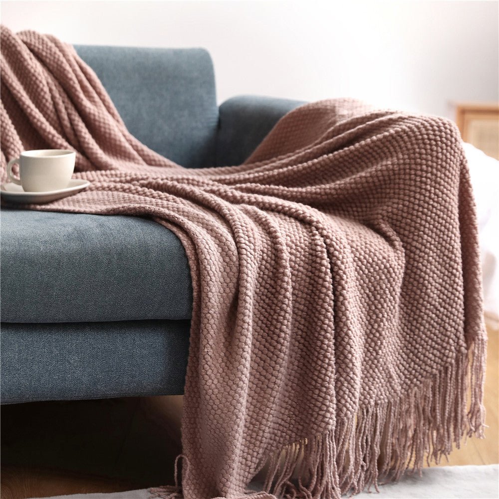 NordWeave – Grobgestrickte Hygge-Decke für gemütliche Abende