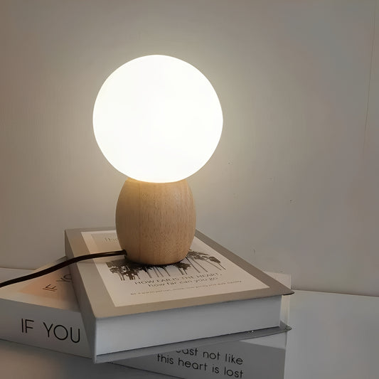 Nozomi – Minimalistische Glastischlampe mit LED