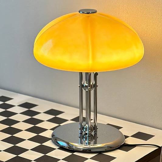 Noemi – Kreative Kürbis-Tischlampe