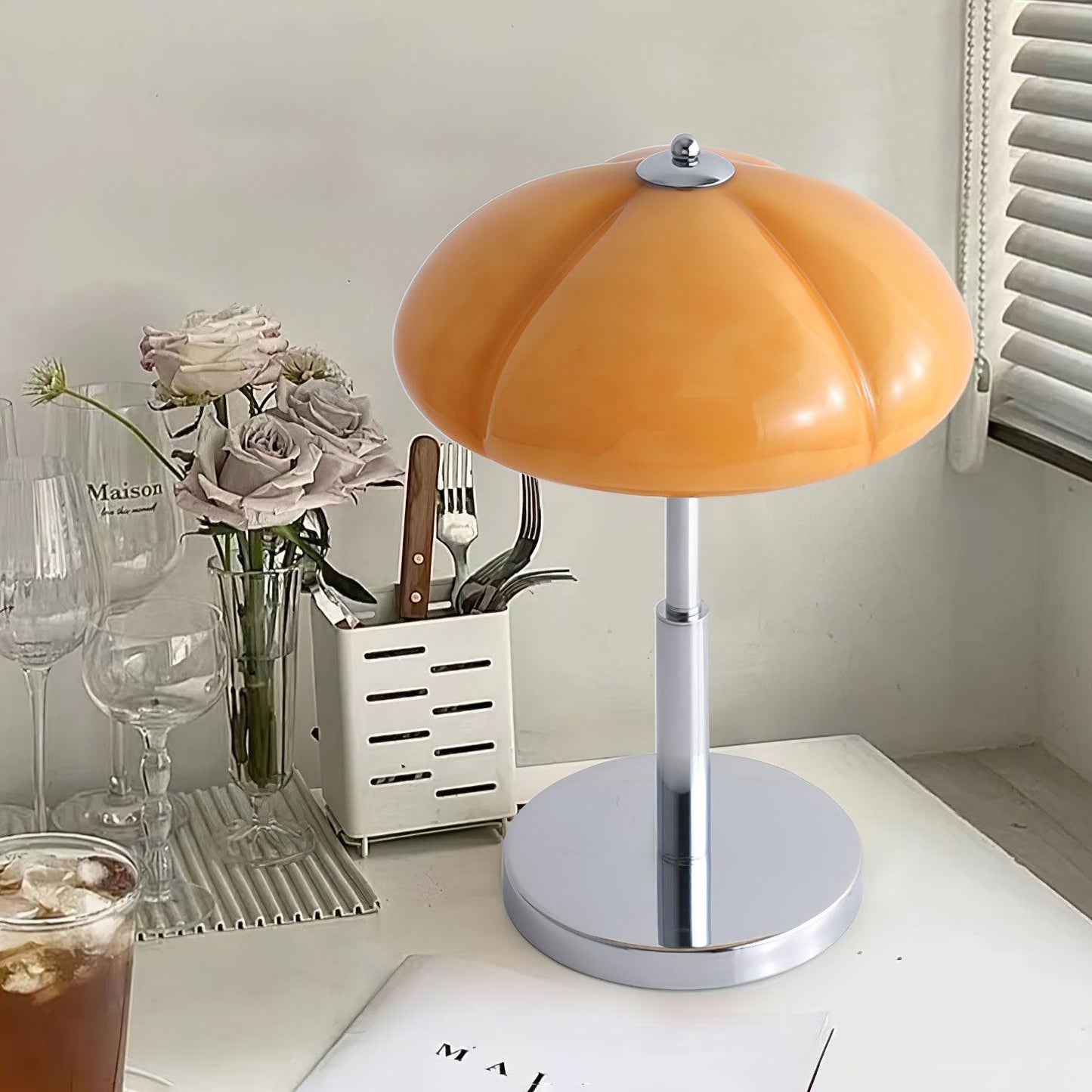 Noemi – Kreative Kürbis-Tischlampe