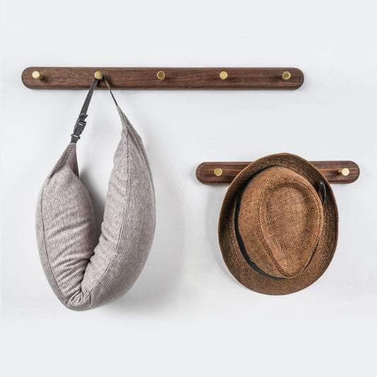 Brunn – Wandhakenleiste aus Massivholz & Messing