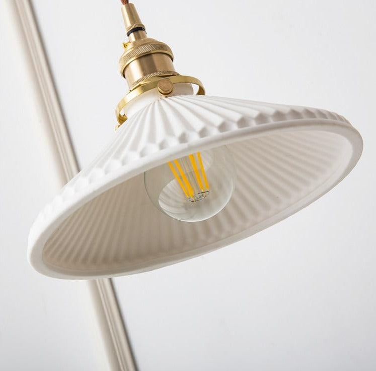 Keramiklampe im japanischen Stil