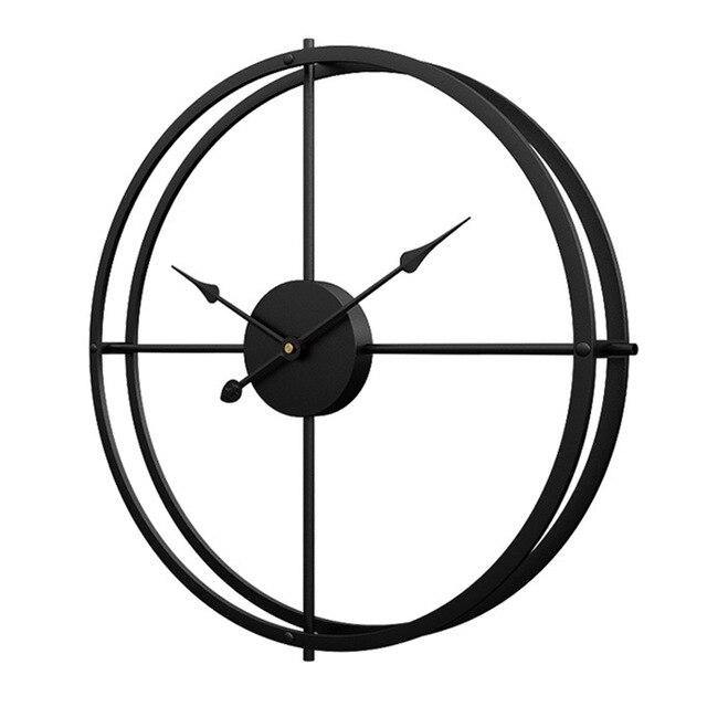 TimeLine – Schlichte Wanduhr aus gebürstetem Metall