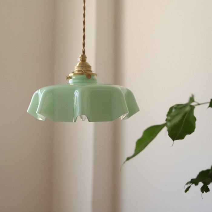 VintageBlume – Cremefarbene Glas-Hängelampe