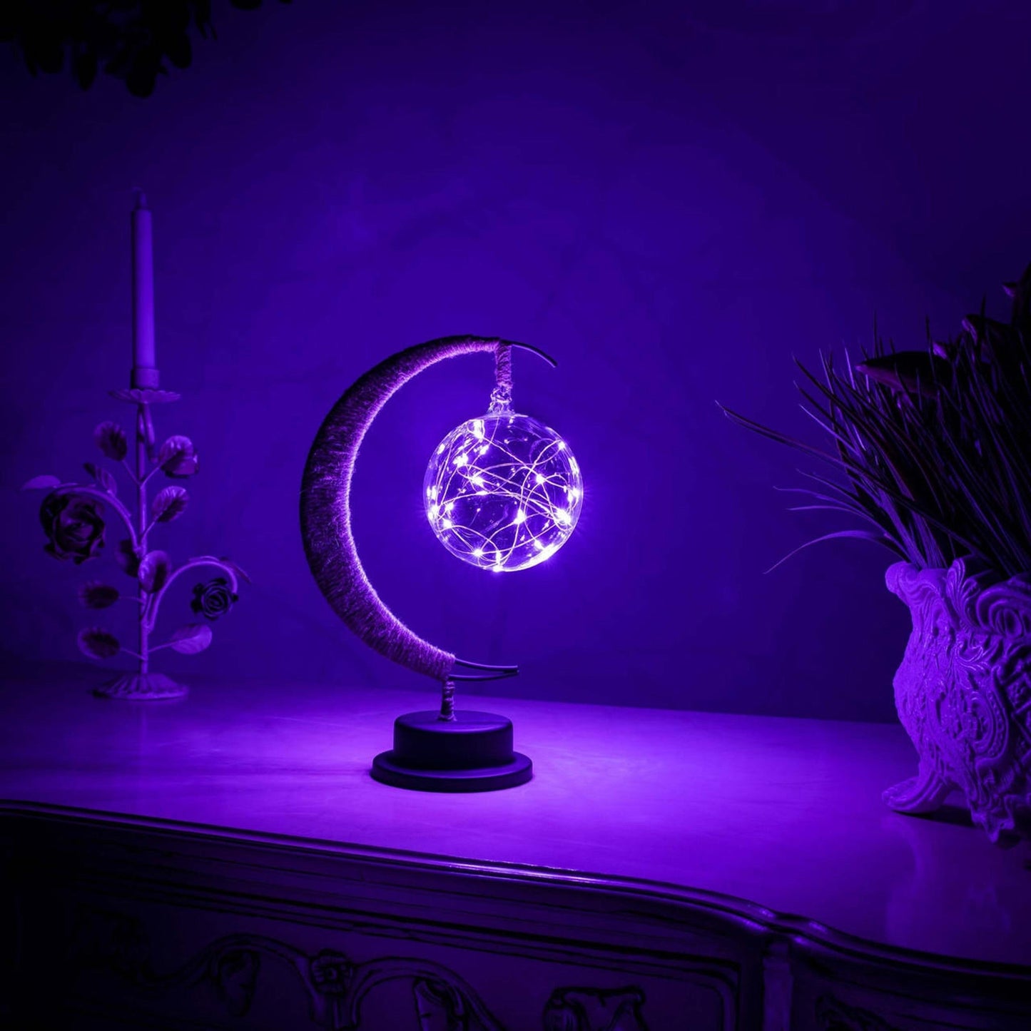 Lunaria – LED-Mondlampe mit Sternenlicht