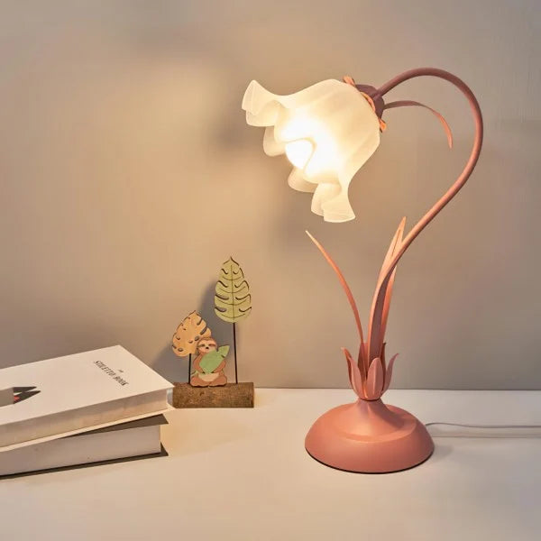 Inga – Verstellbare Blumenlampe im Vintage-Stil