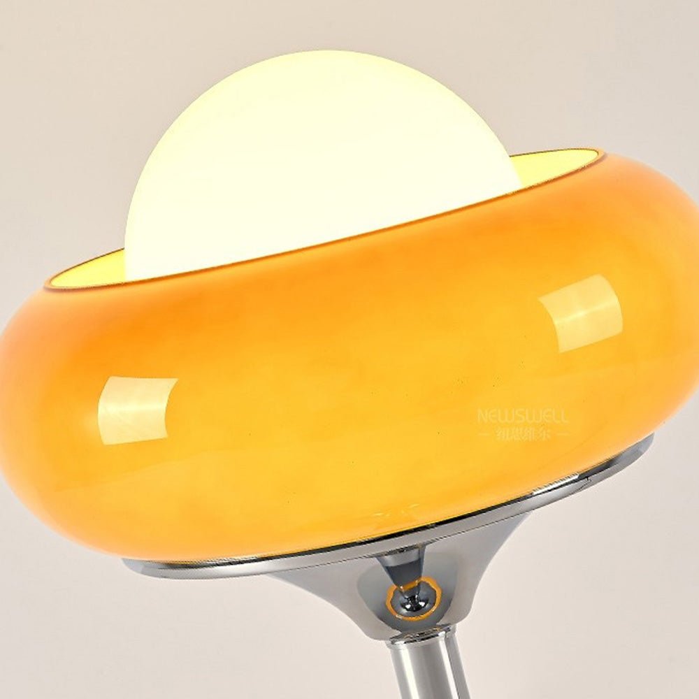 Yani – Retro Bauhaus Tischlampe