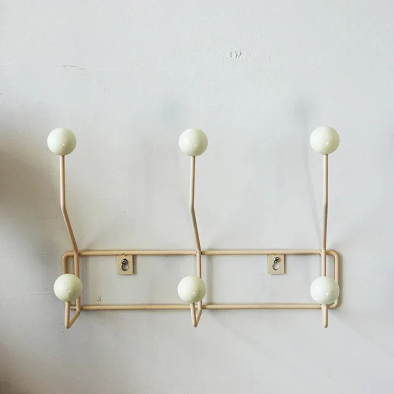 RetroHook – Farbige Metall-Wandhaken für Vintage-Vibes