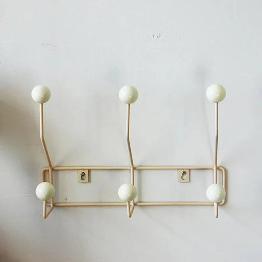 RetroHook – Farbige Metall-Wandhaken für Vintage-Vibes