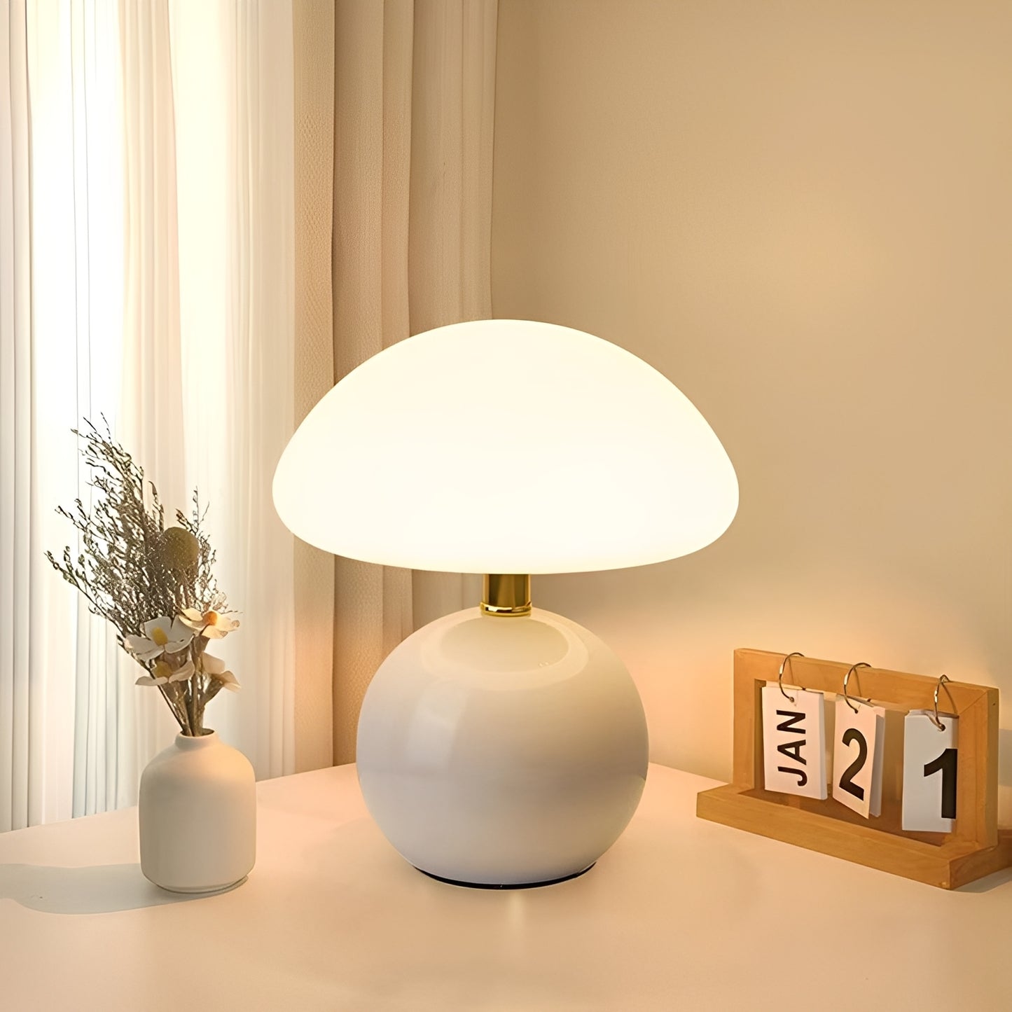 Nelly – Moderne Pilz-Tischlampe im Frost-Design