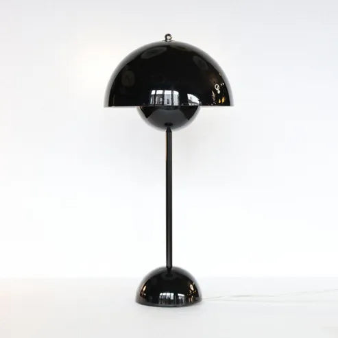 Aufladen der Touch Bud Mushroom Lampe