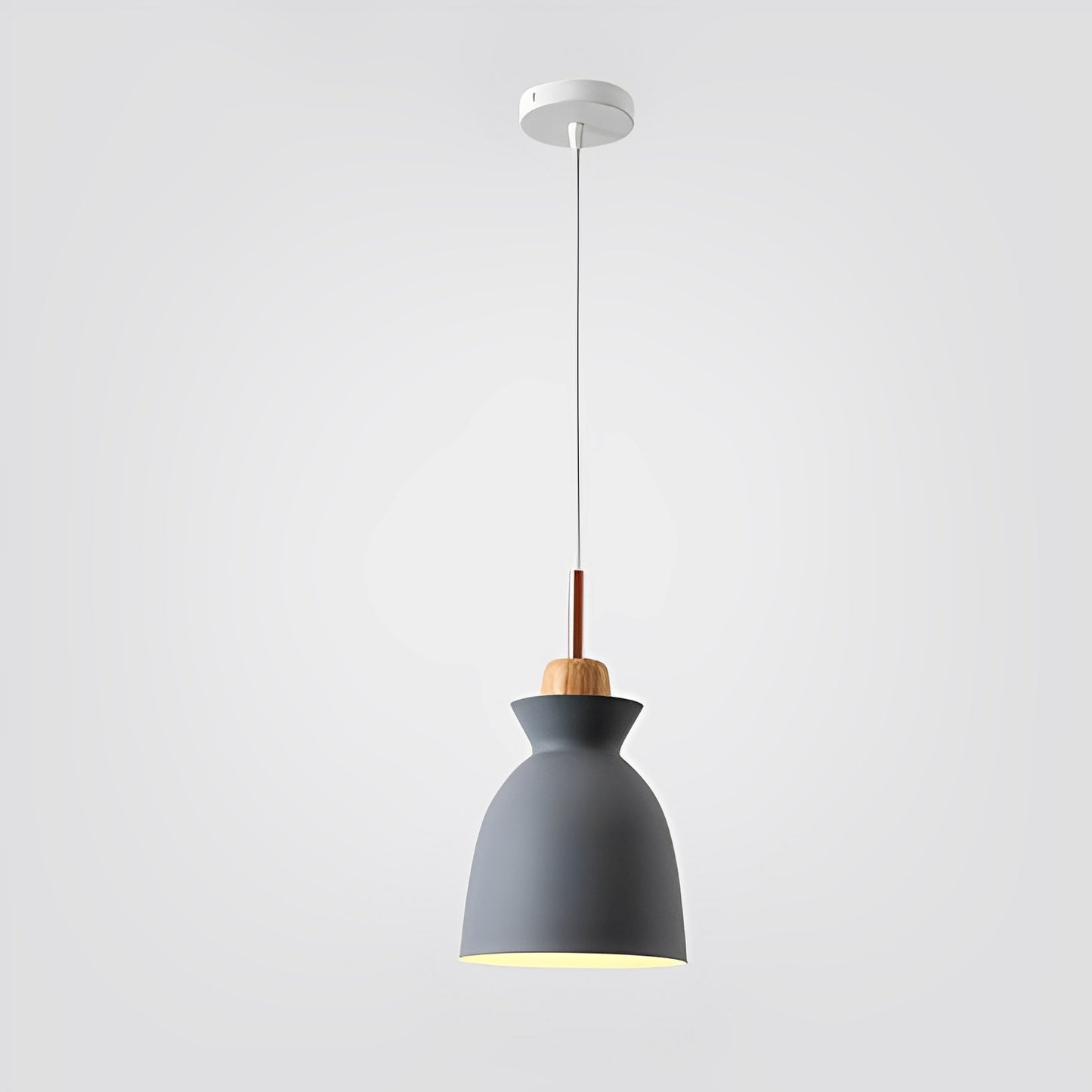 Mateo – Industrieller Holz-Kronleuchter