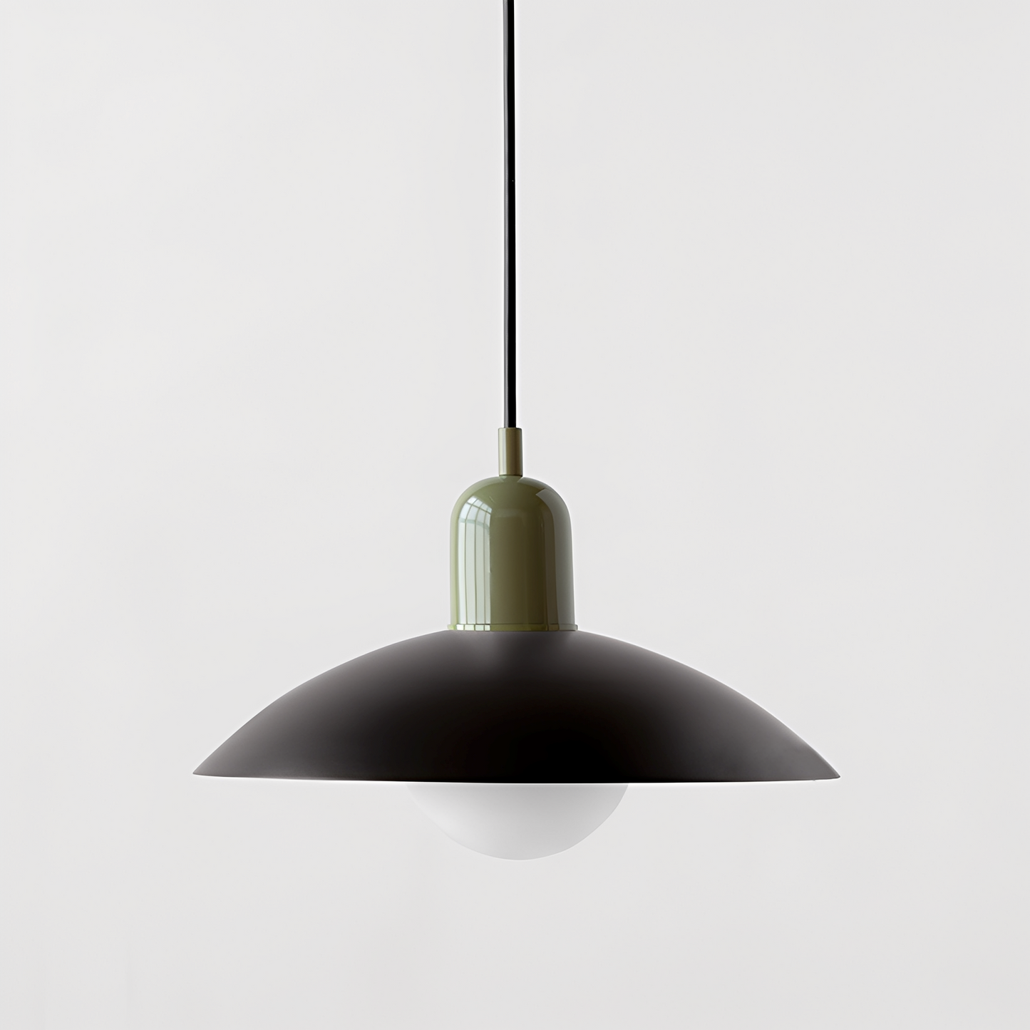 Amelie – Minimalistischer Retro-Farbkronleuchter