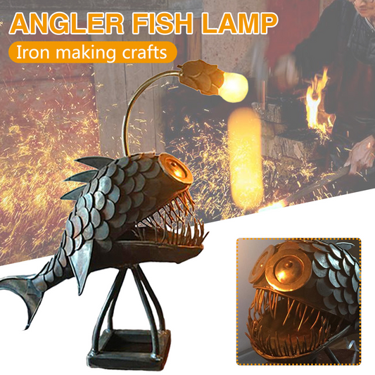 Fischlicht – Leuchte im Anglerfisch-Design