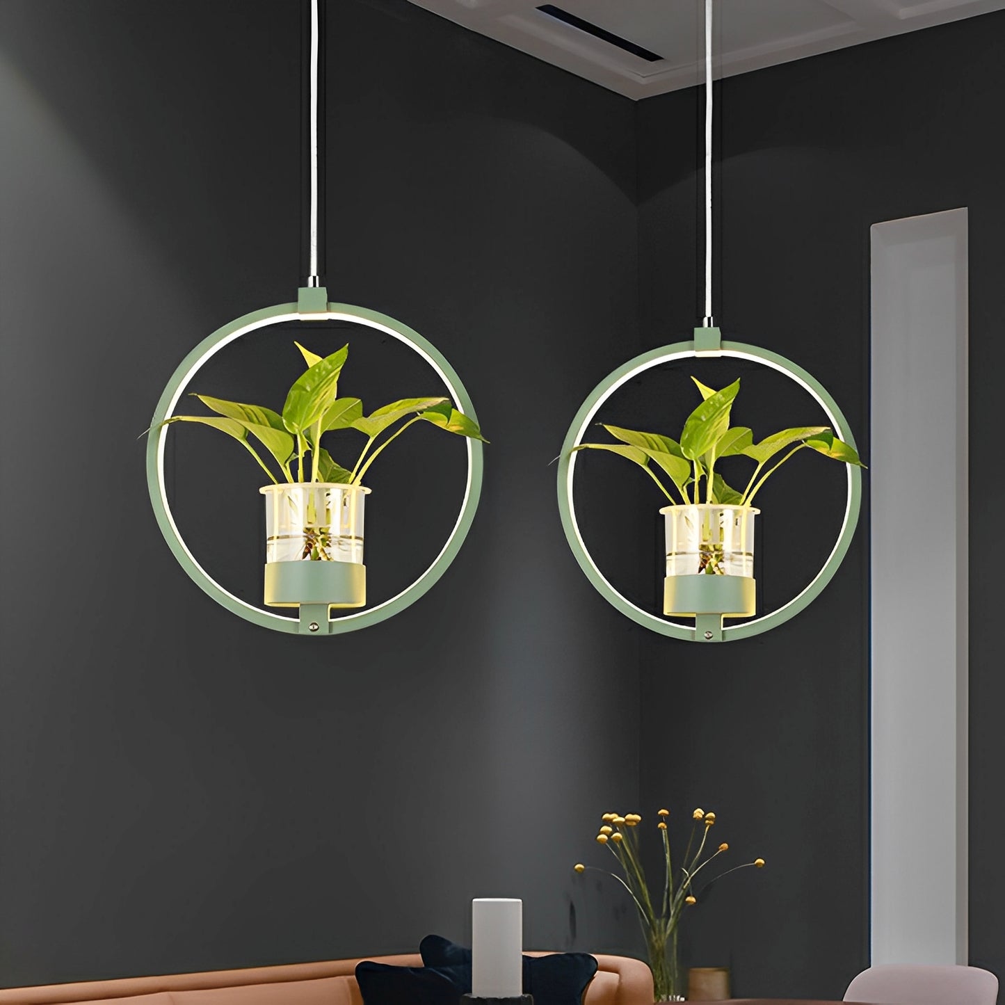 Noemi – Runde LED-Pendelleuchte mit Pflanzen-Element
