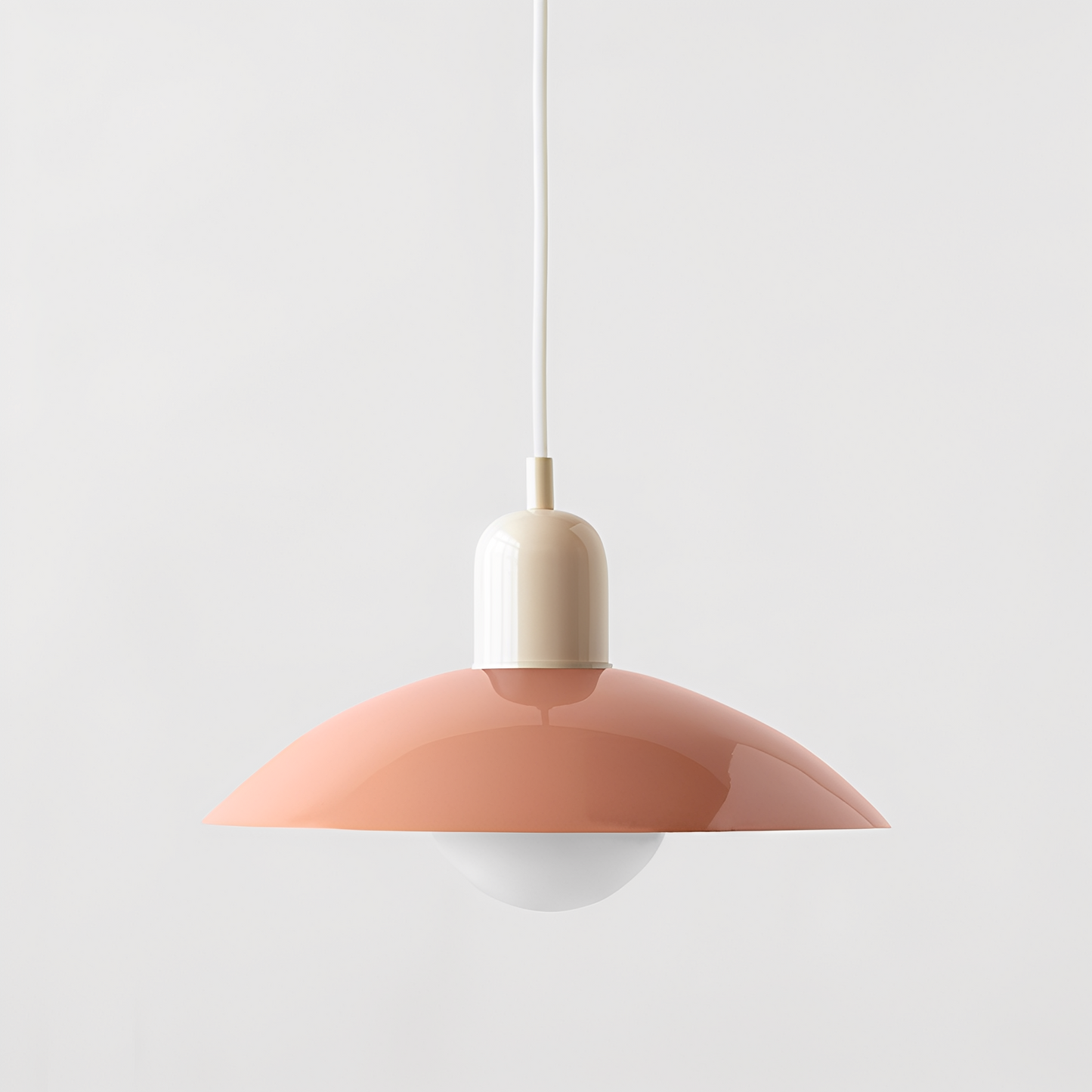 Amelie – Minimalistischer Retro-Farbkronleuchter