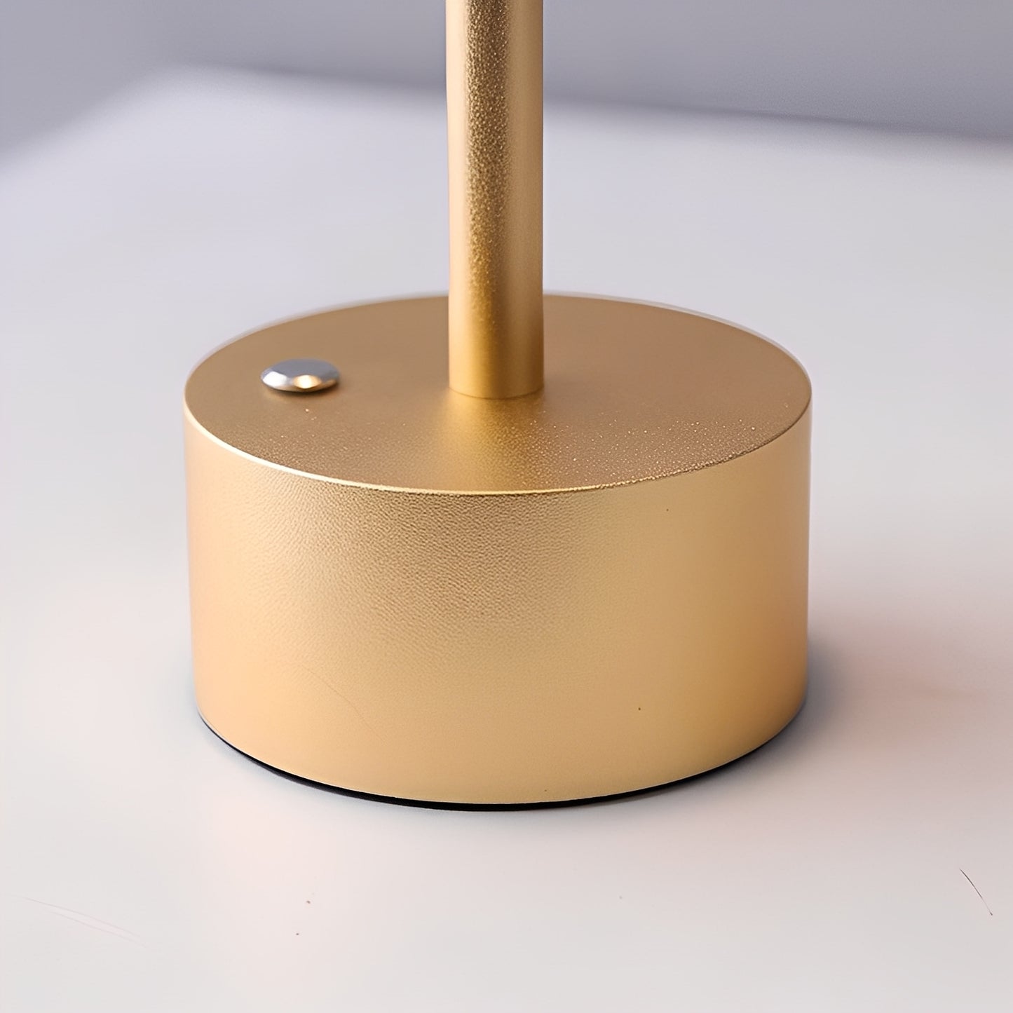 Hoshi – Cosmic Elegance LED-Tischlampe