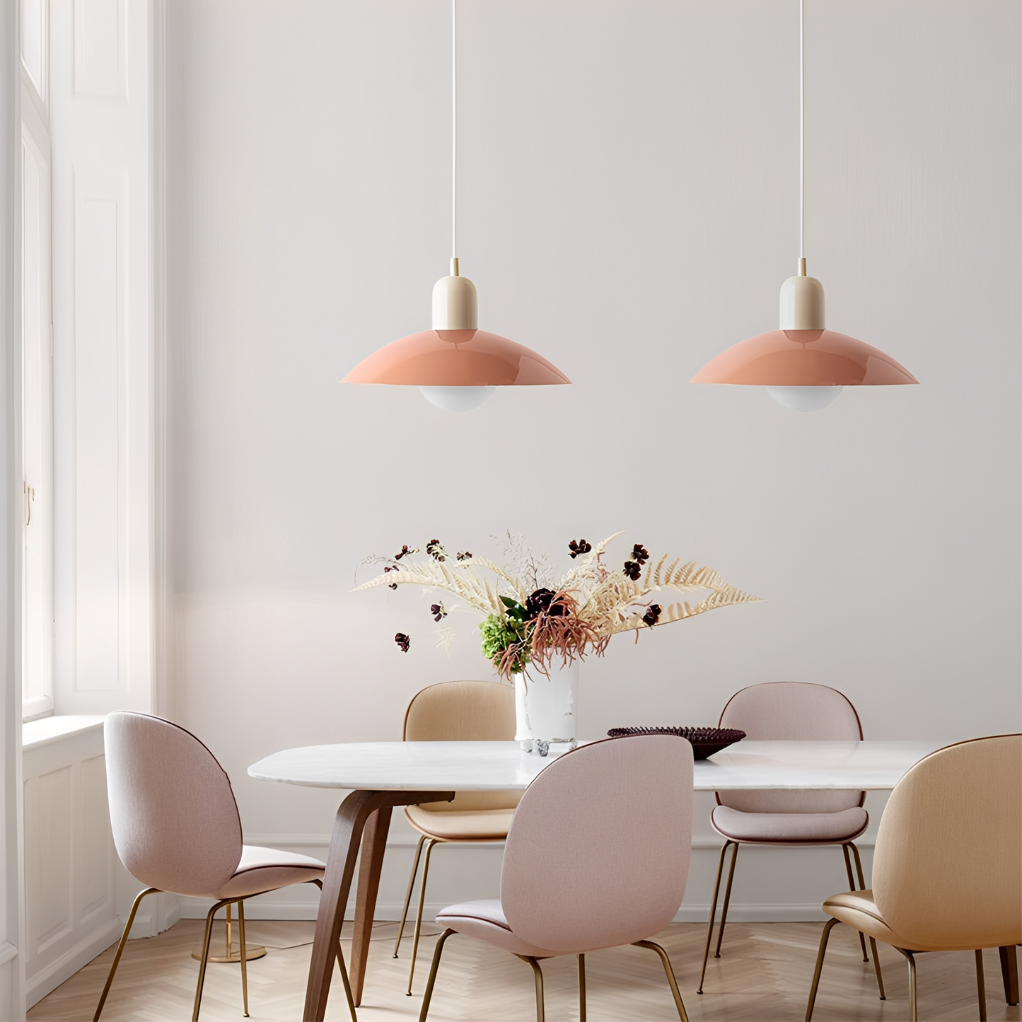 Amelie – Minimalistischer Retro-Farbkronleuchter