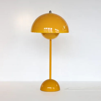 Aufladen der Touch Bud Mushroom Lampe